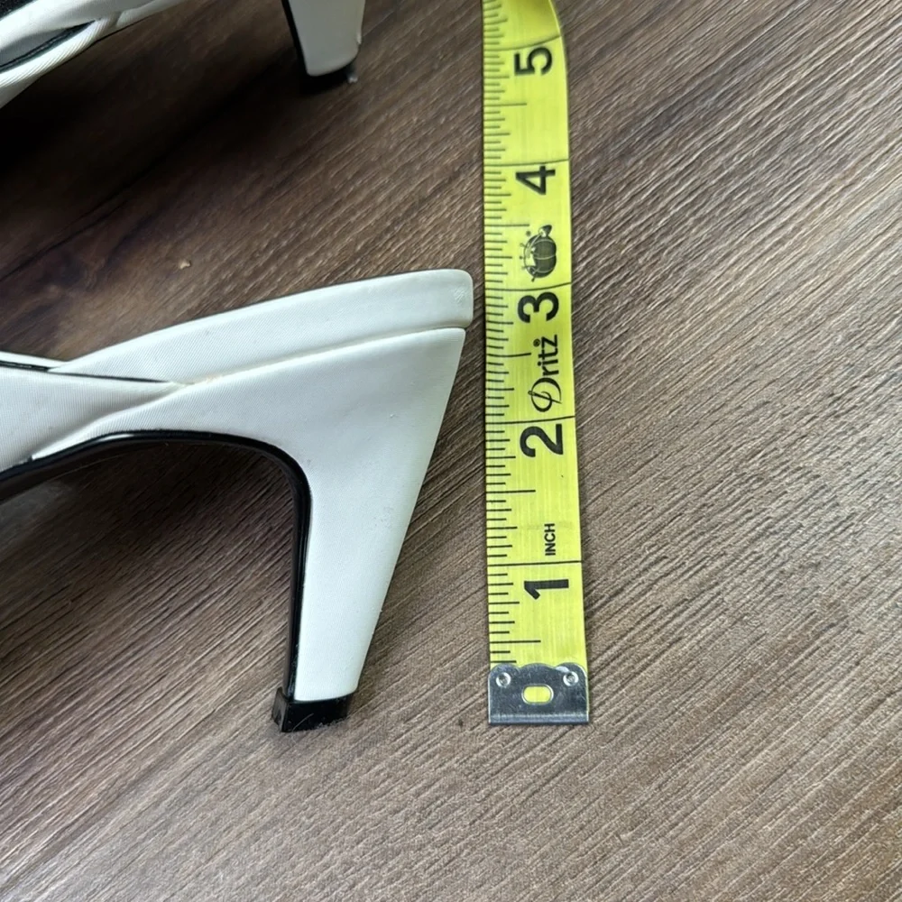 Sandals - Picture 6 of 11